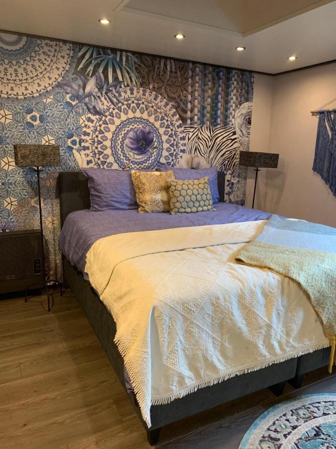 Het Atelier, Sfeervolle B&B Compleet Appartement In Hartje Staphorst Kültér fotó